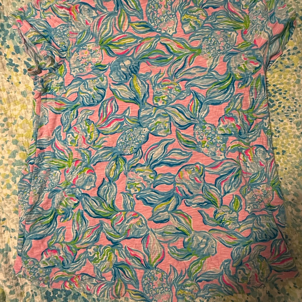 Lilly Pulitzer Etta V- Neck Pelican Pink Off The Scales Women’s Size Medium